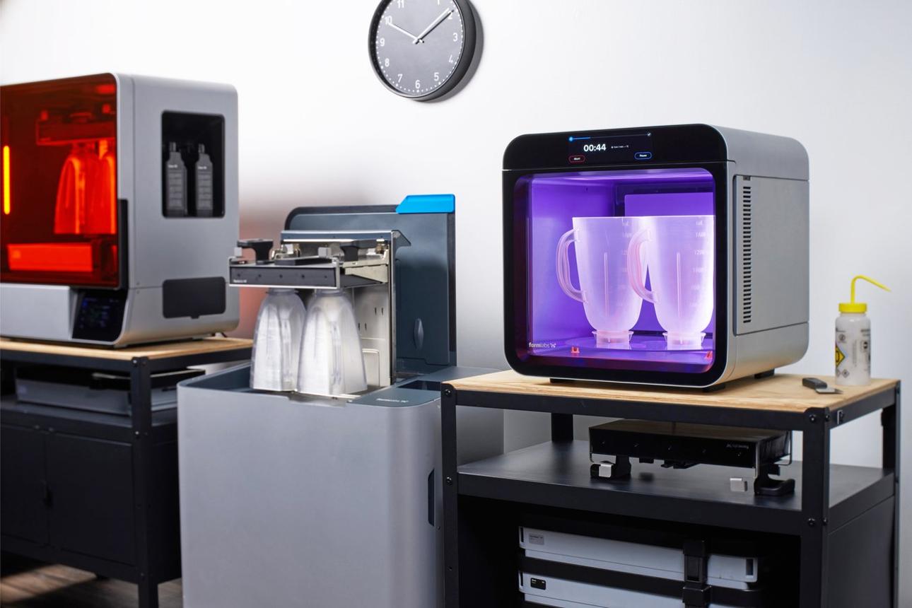 3D打印机 Post-Cure Large Parts up to 6x Faster With Form Cure L | Formlabs