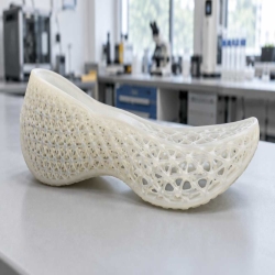 运动鞋中底3D打印技术：路线与验证